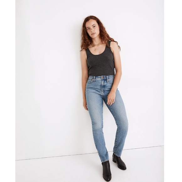 Madewell The Curvy Perfect Vintage Jean in Banner Wash - Picture 2 of 7